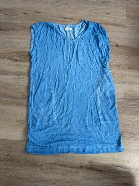 Lou & Grey Light Blue V-Neck dress with pockets